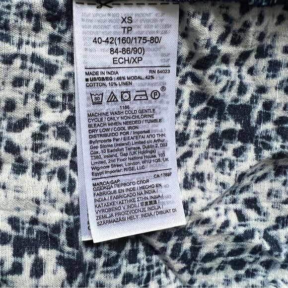 GAP BLOUSE WHITE WITH blue pattern size XS - Picture 4 of 8